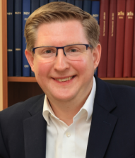 Porträt Rechtsanwalt Marc-André Amos